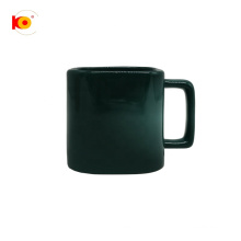 Taza de cerámica de color verde oscuro de alta calidad es glaseado cuadrado